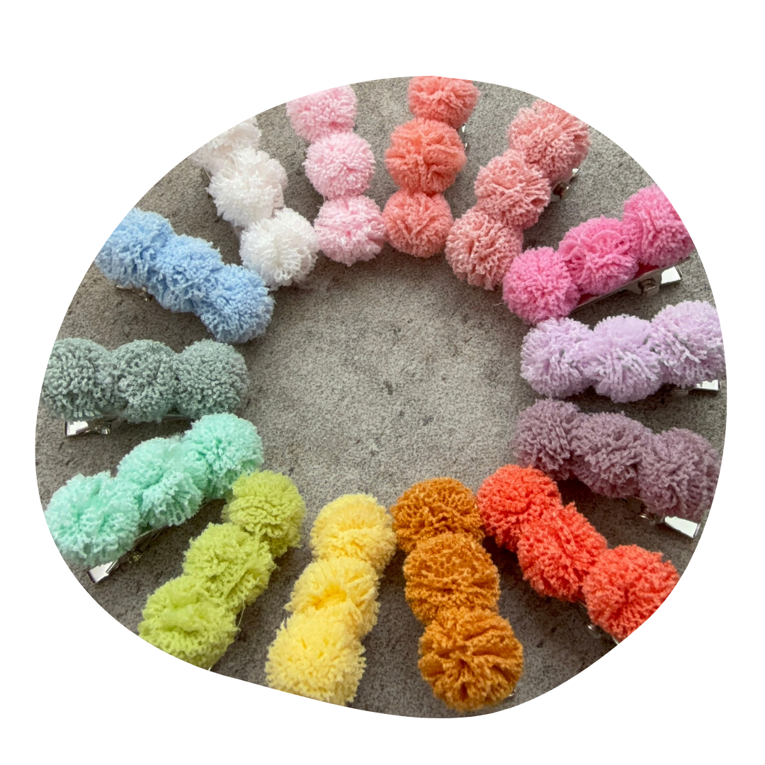 Pompom creme (2 stuks) - Image 6