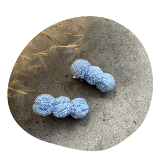 Pompom lichtblauw (2 stuks)