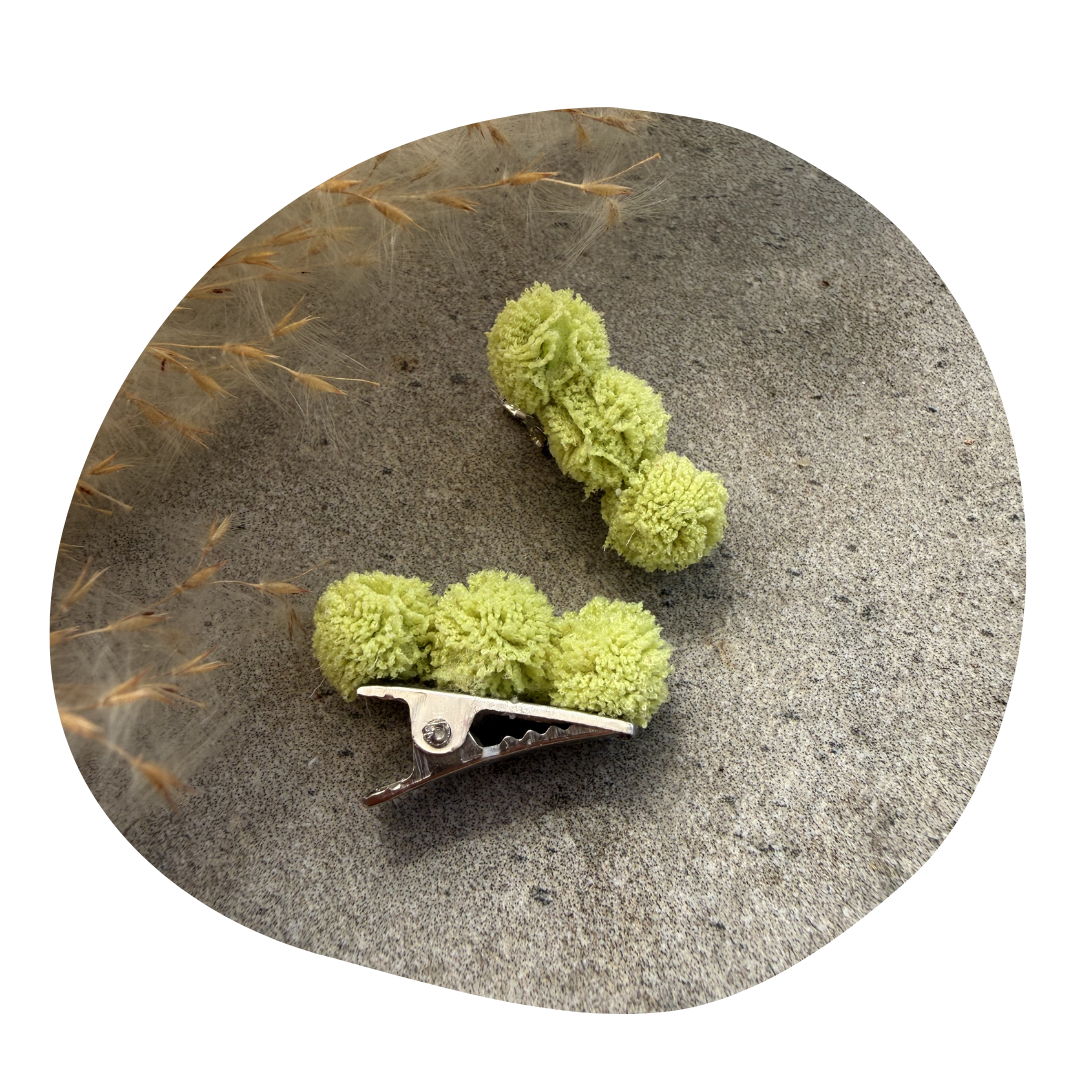 Pompom baby lichtgroen (2 stuks) - Image 3