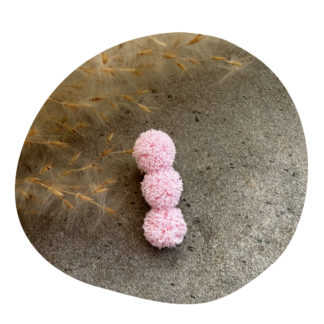 Pompom lichtroze (2 stuks)