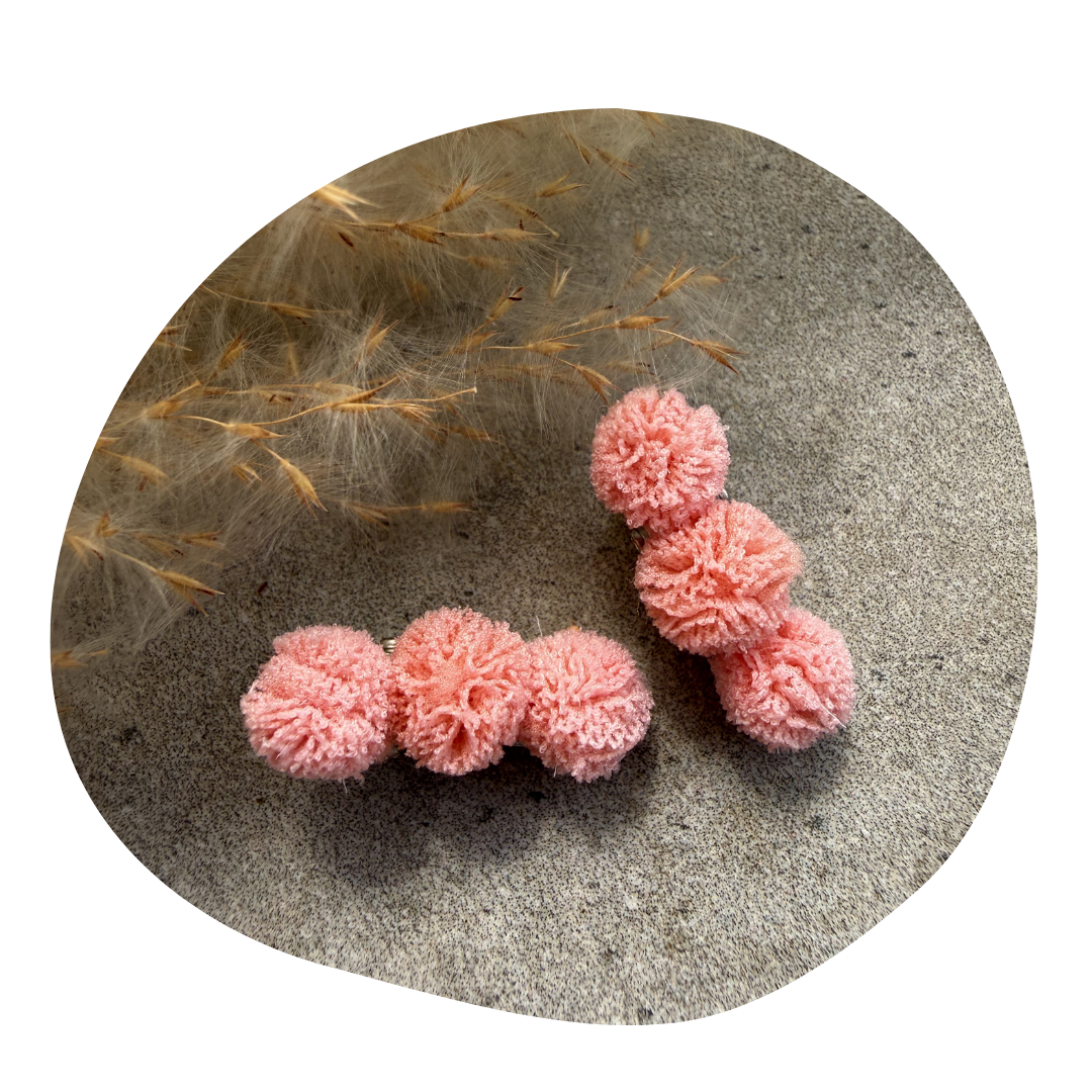 Pompom baby perzik (2 stuks)